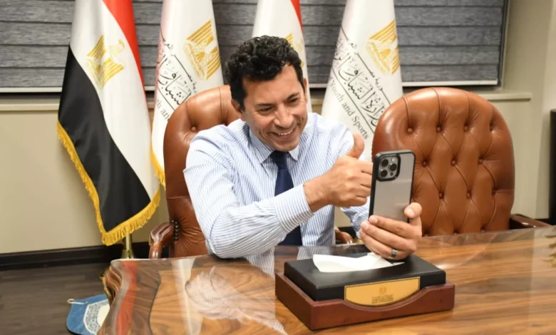 صبحي-يهنئ-منتخب-الشباب-بعد-التأهل-للمونديال-بغياب-دام-12-سنة